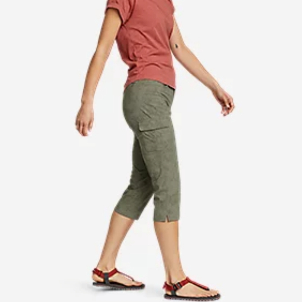 Eddie Bauer cropped pants